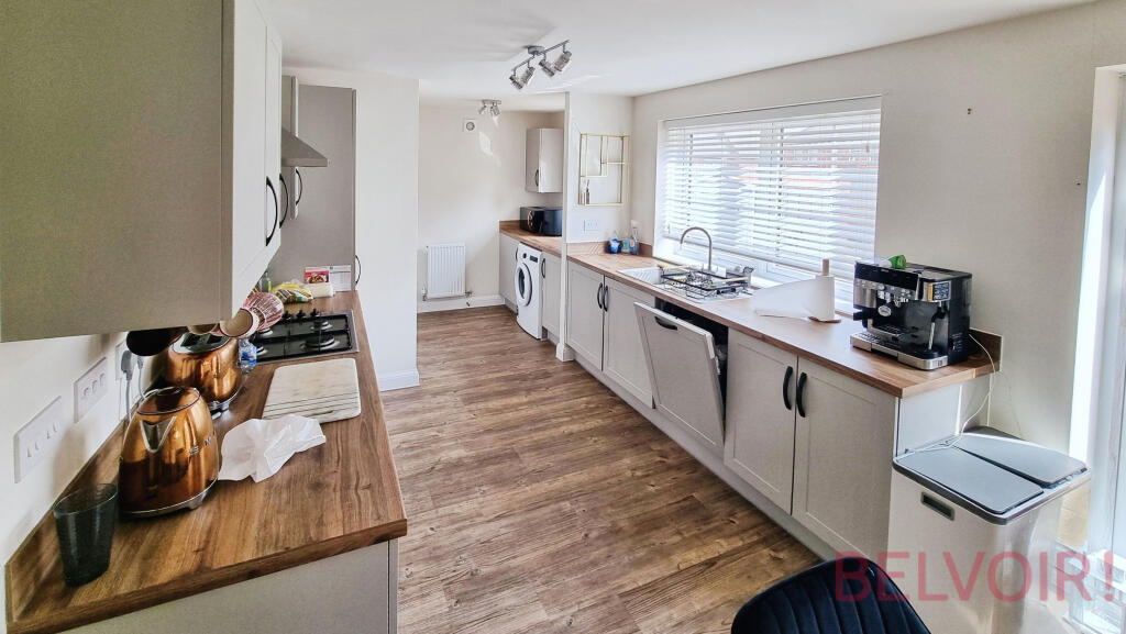 House in Northampton, Wellingborough - View 3