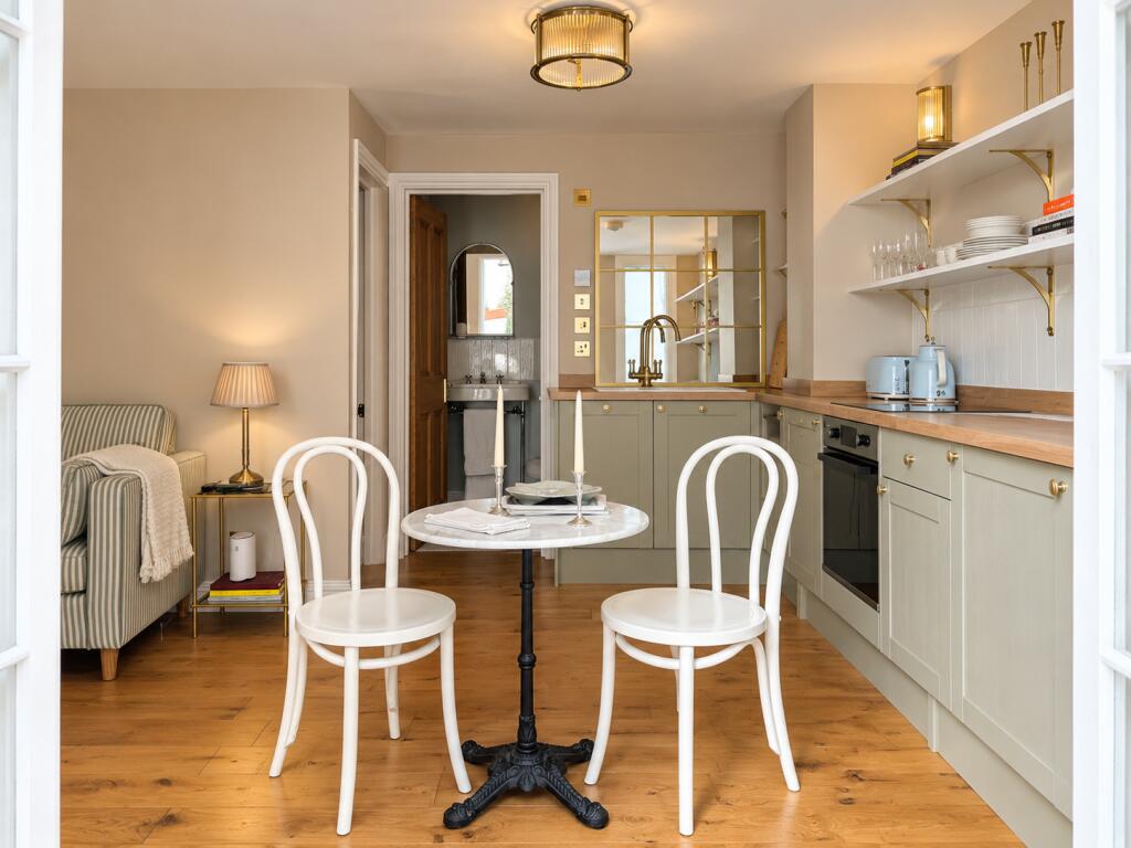 Apartment in London, North Kensington - View 4