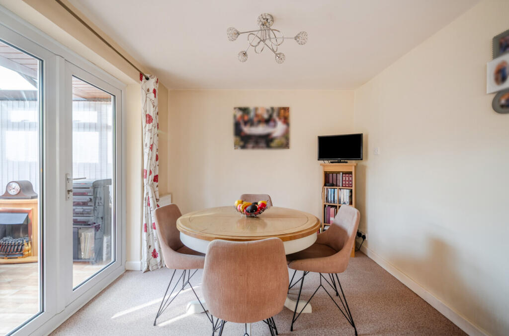House in Warminster, Wiltshire - View 4