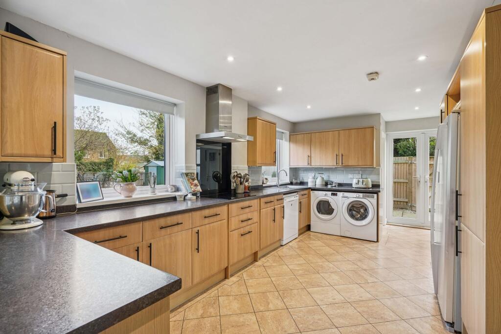 Foliat Close, Wantage, OX12 photo 4