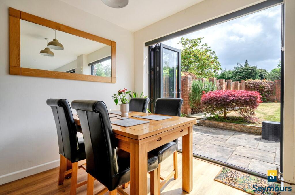 House in Guildford, Boxgrove - View 4