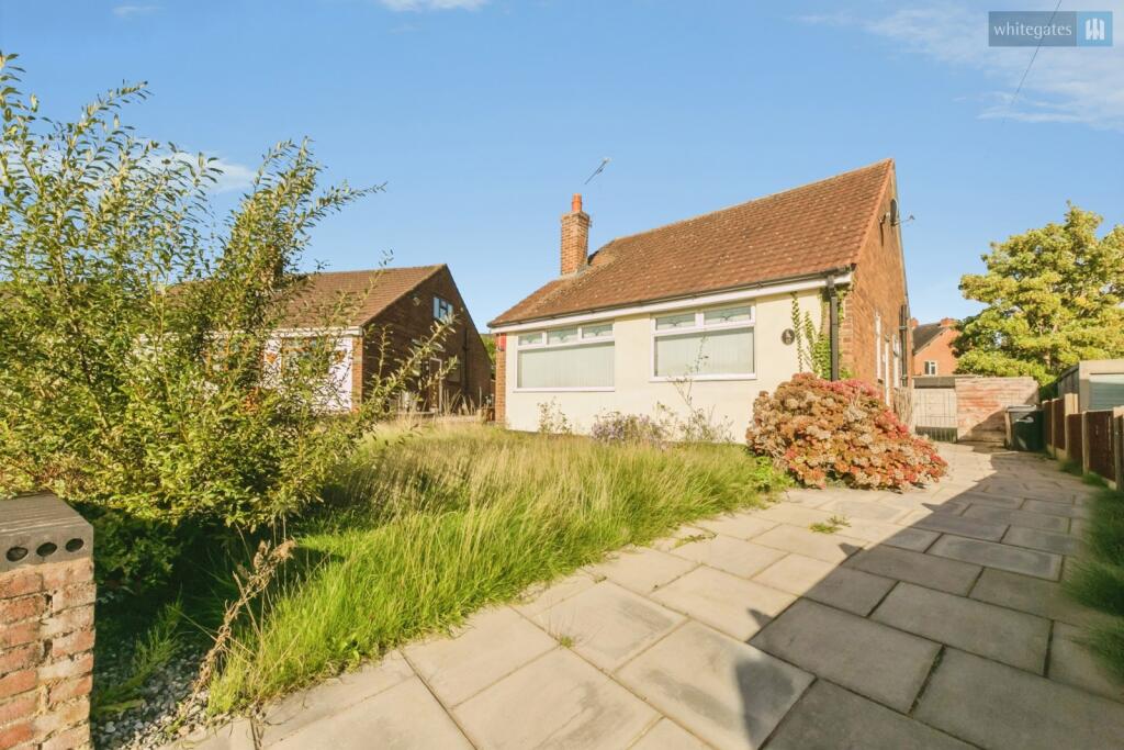2-bed bungalow on Lynbrook Road, Crewe, Cheshire, CW1, £180,000