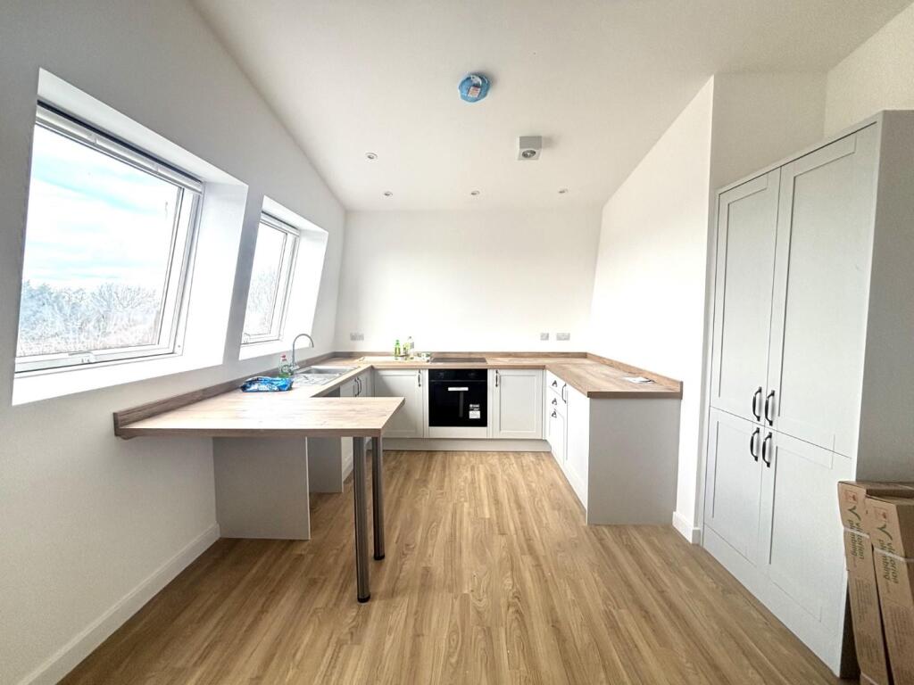 Tarrant Court, Ingleside Drive, Stevenage photo 4