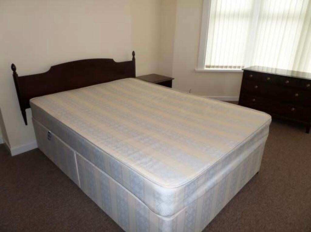 5 bedroom house for rent