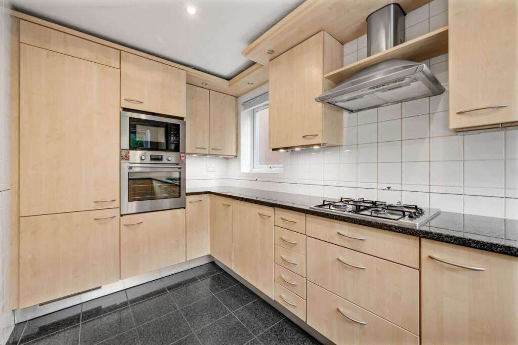 House in London - View 4