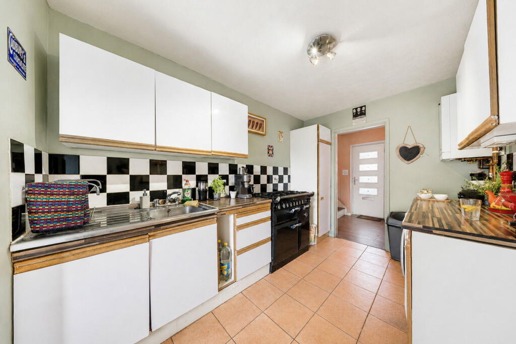 House in Peterborough - View 4