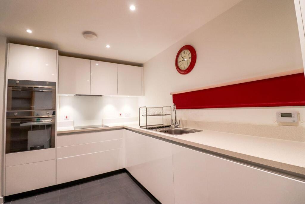 Apartment in Cambridge - View 3