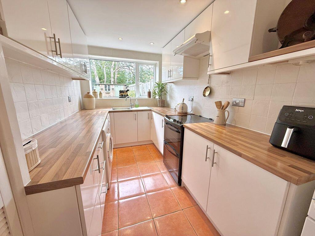 House in Dunstable, Central Bedfordshire - View 4