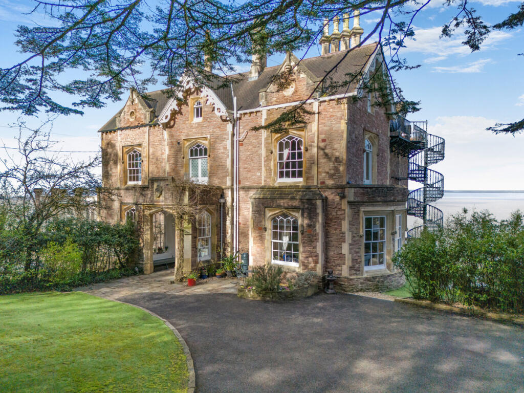 Main image of property: Woodlands Road, Bristol, BS20