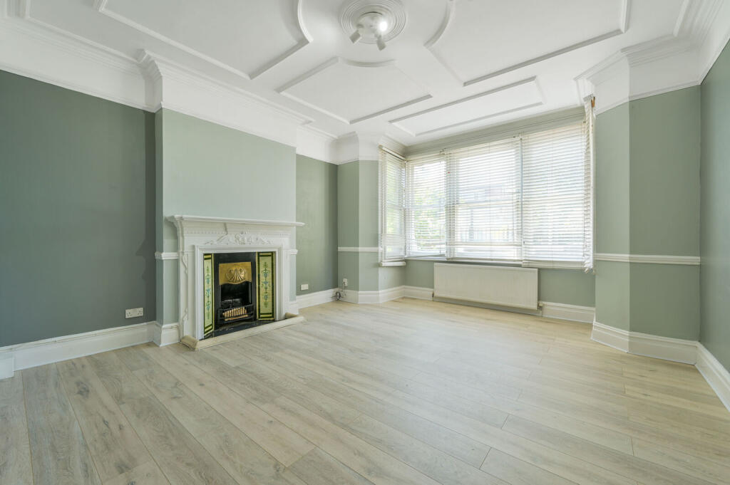 Main image of property: Wolverton mansions, Ealing Common, London, W5