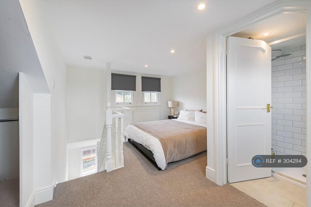 Apartment in London, Clapham Junction - View 4