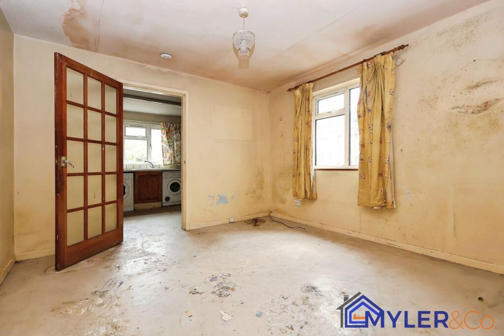 House in Widnes, Kingsway Estate - View 4