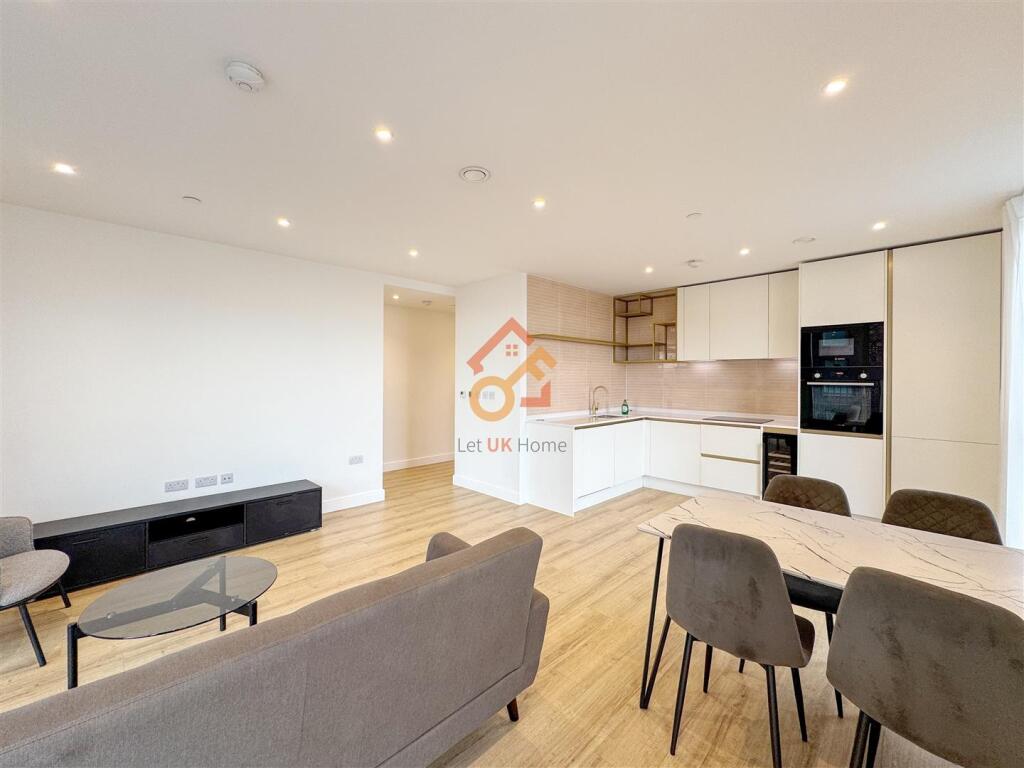 Apartment in Harrow - More