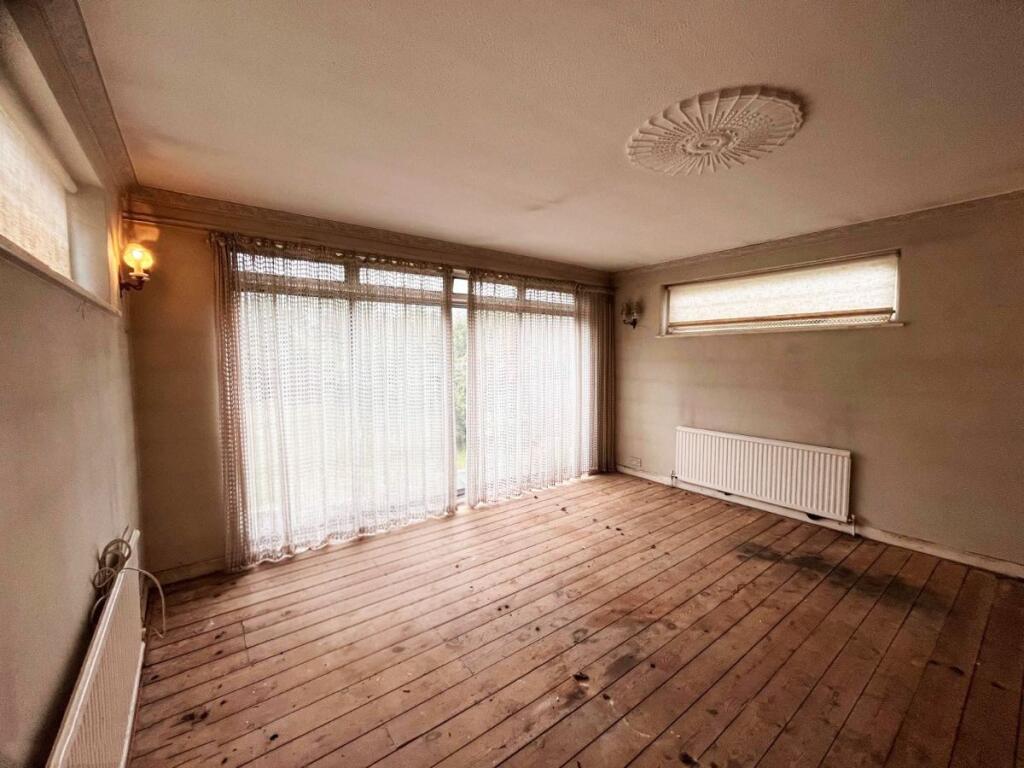 Redden Court Road, Romford photo 4