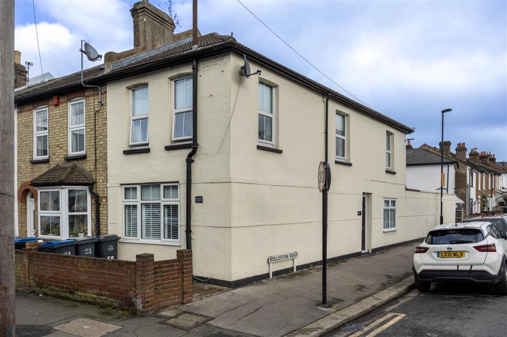 Main image of property: Sanderstead Road, South Croydon