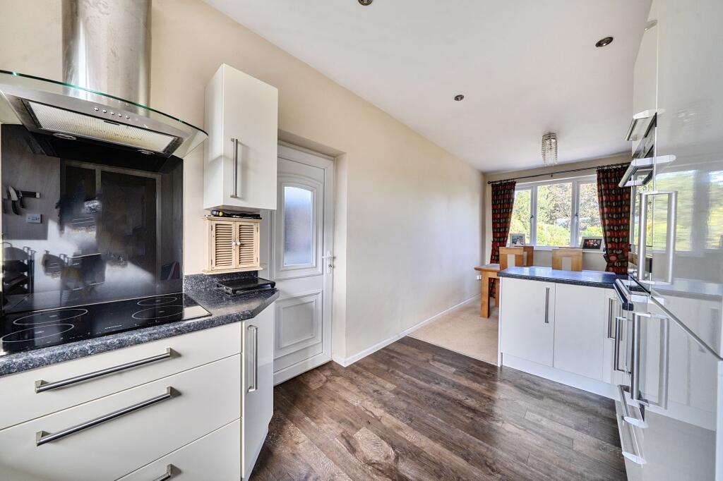 House in Worcester - View 3