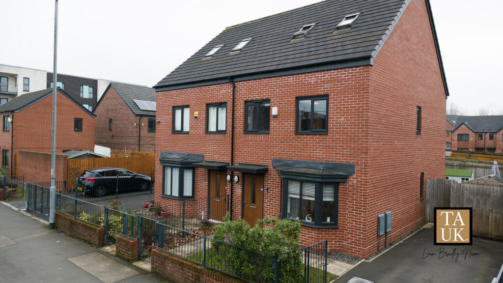 4-bed semi-detached on Wenlock Way, Manchester, M12, £350,000