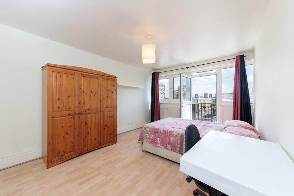 Apartment in London - View 2