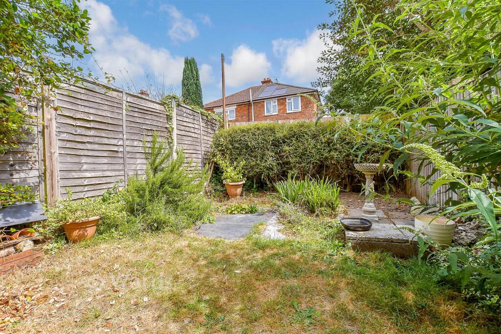 House in Tonbridge - View 5