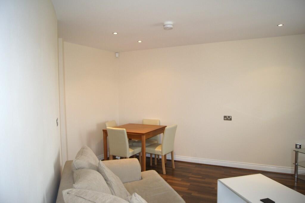 51, Carrfield photo 5