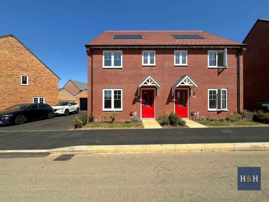 Main image of property: FENNEL WAY, OVERSTONE - NN6