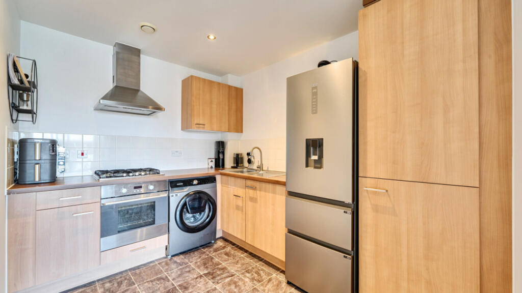 Apartment in Twickenham - More