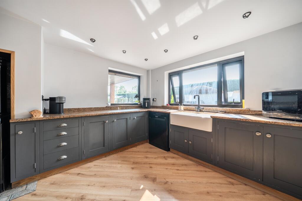 House in Telford - View 4