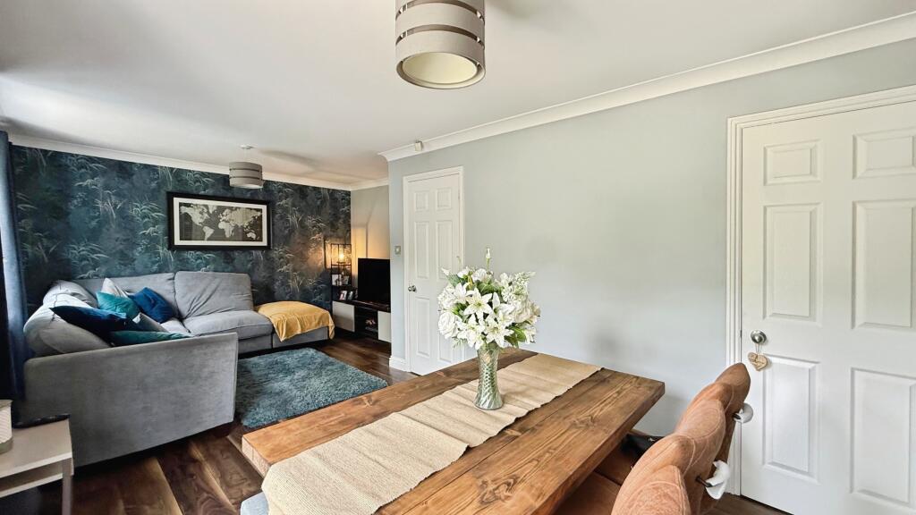 Hazel Grove, Pontefract, Wakefield photo 3