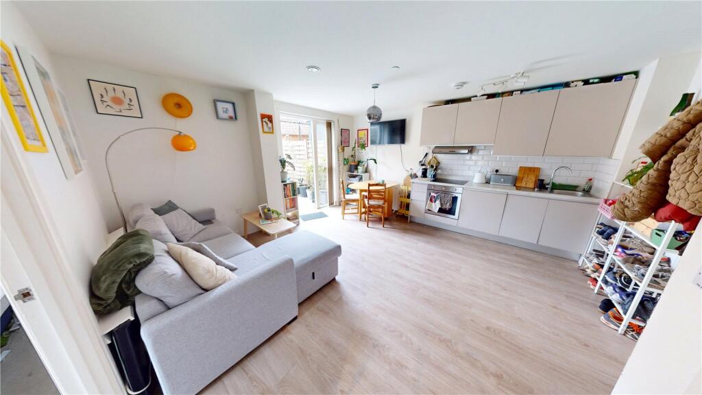Main image of property: Decourcy House, Upper York Street, City Centre, Bristol, BS2