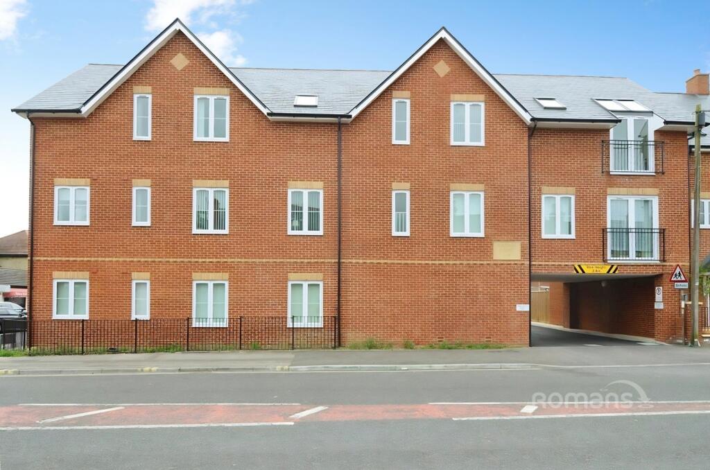 Main image of property: Ilmdeen Court, 33 Queens Road, Farnborough, GU14