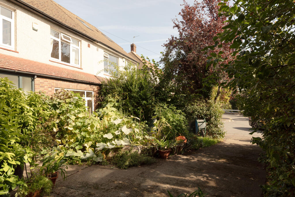 House in London - View 4