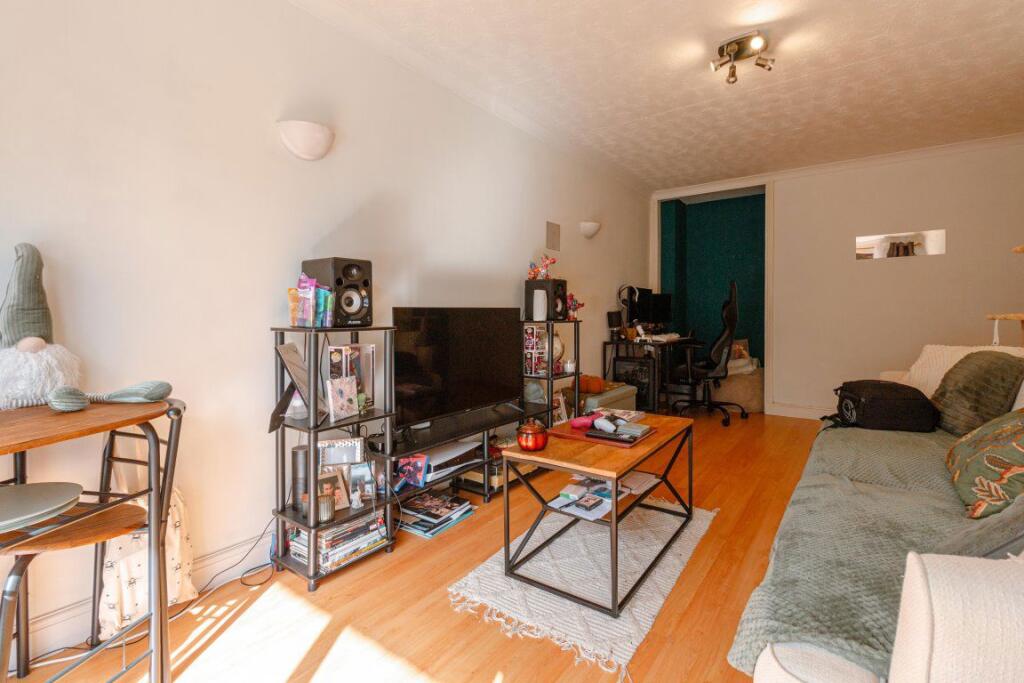 Apartment in Peterborough - View 5