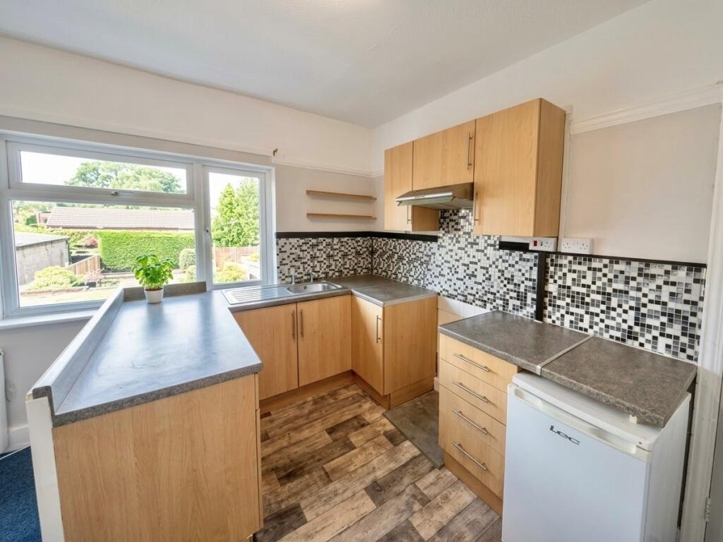 Hollyfield Road South, Sutton Coldfield. B76 1NY