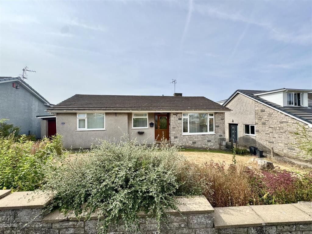 Main image of property: Parc Seymour, Caldicot