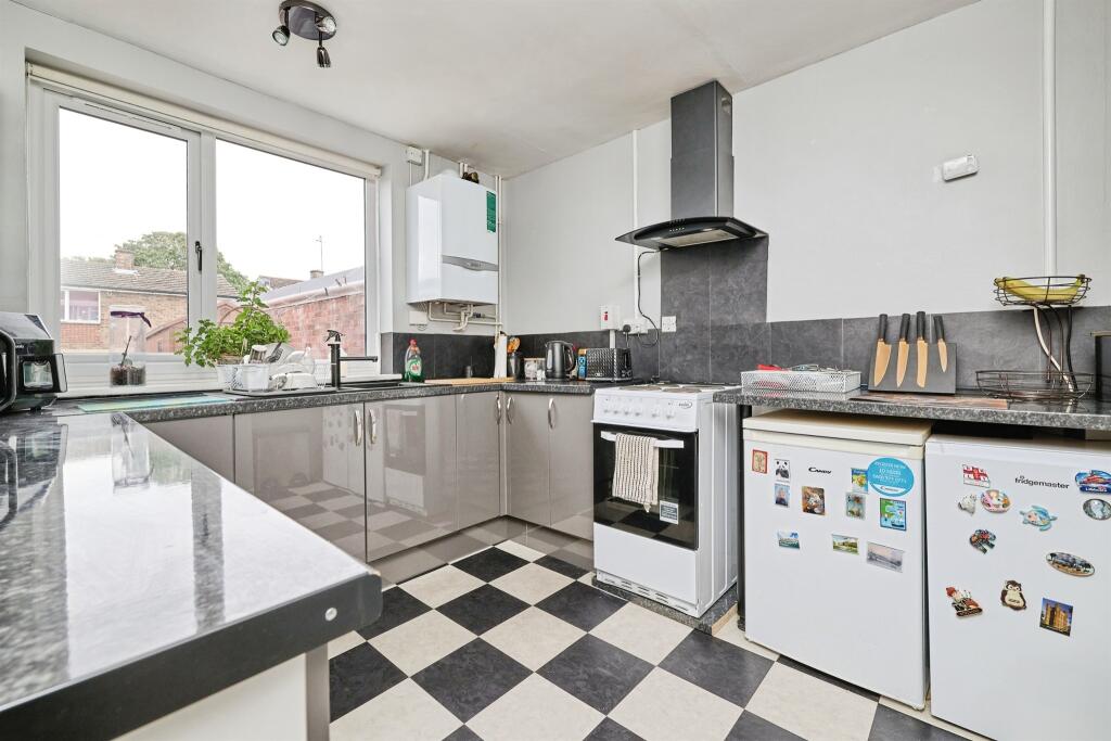 House in Huntingdonshire, Oxmoor, Huntingdon - View 4