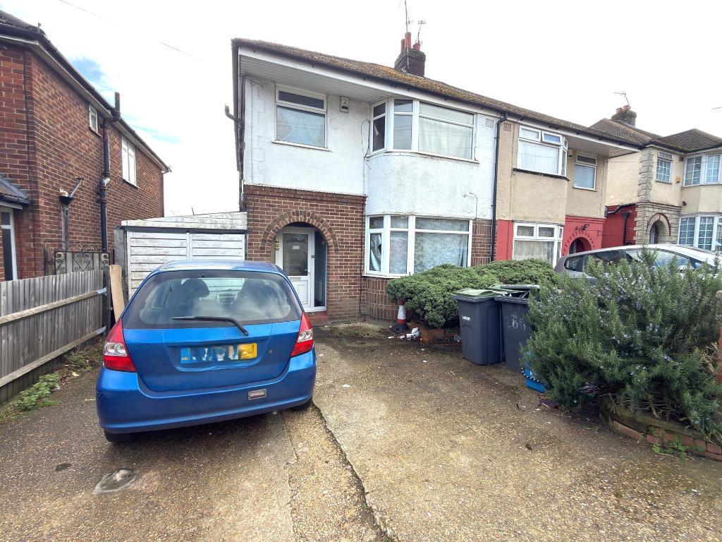 Main image of property: Crawley Green Road, Round Green, Luton, Bedfordshire, LU2 0SJ