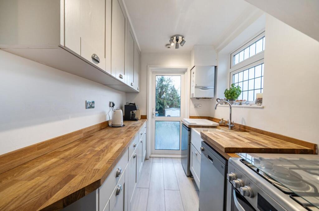 Broadcroft Avenue, Stanmore, HA7 photo 4