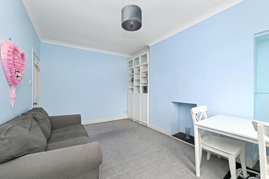 Apartment in Edinburgh - View 5