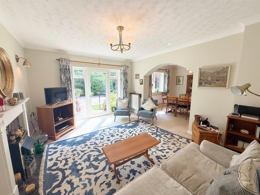 Apartment in Lichfield, Shenstone - View 4