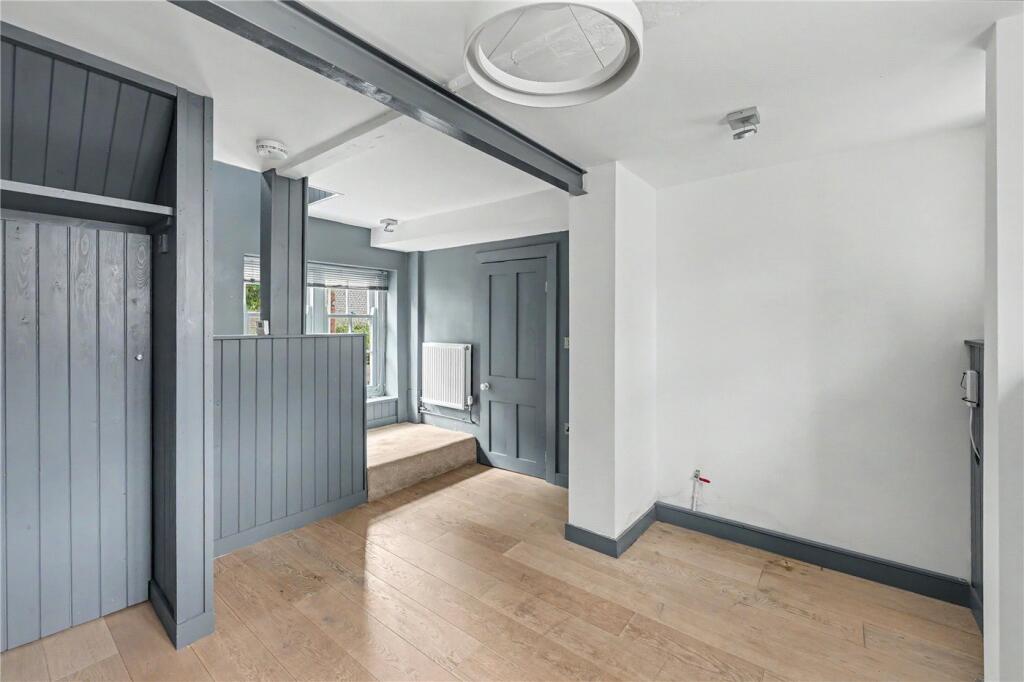 House in Norwich, Old Catton - More