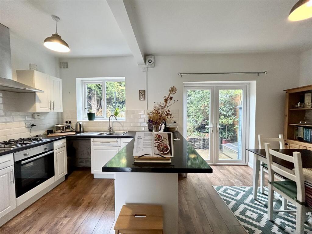 House in Dudley, West Midlands - View 5