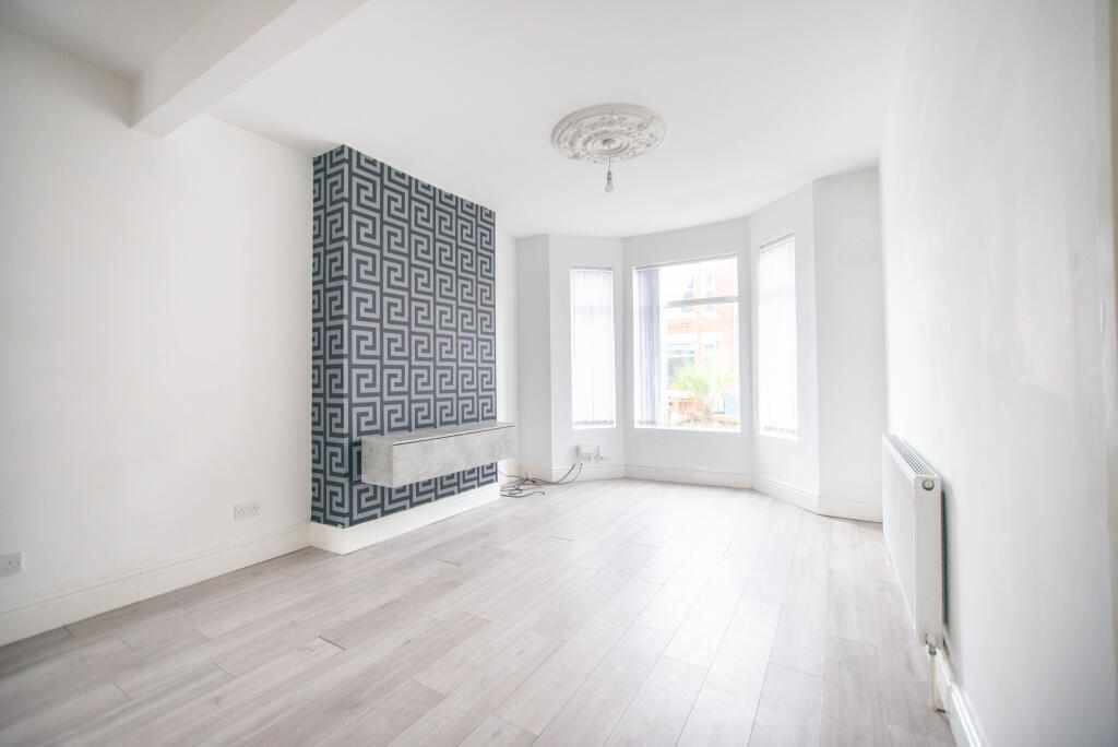 House in Hull - View 2
