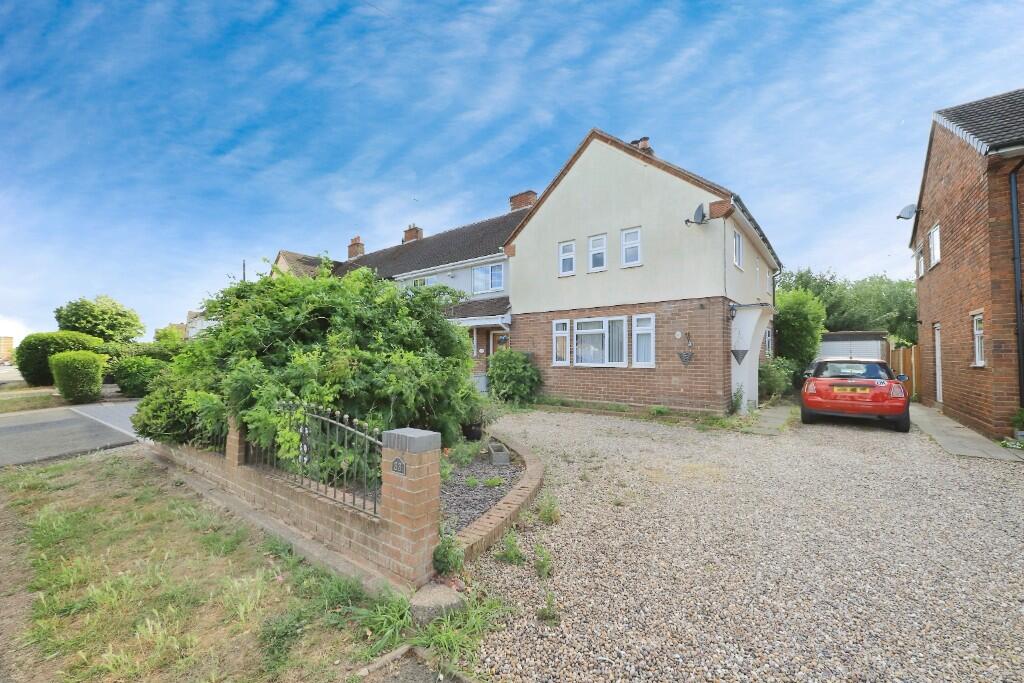 3-bed terraced on Kingsway, Stourbridge, West Midlands, DY8, £225,000