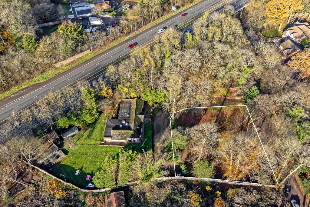 Main image of property: The Avenue, Welwyn