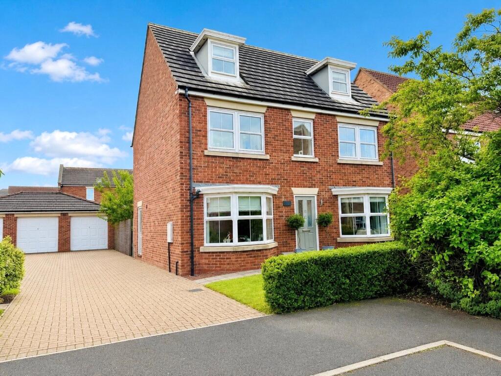 Main image of property: Meadow Vale, Shiremoor, Newcastle upon Tyne, Tyne and Wear, NE27