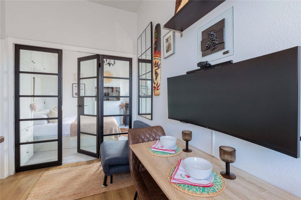 Main image of property: Boyn Hill Avenue, Maidenhead, Berkshire, SL6