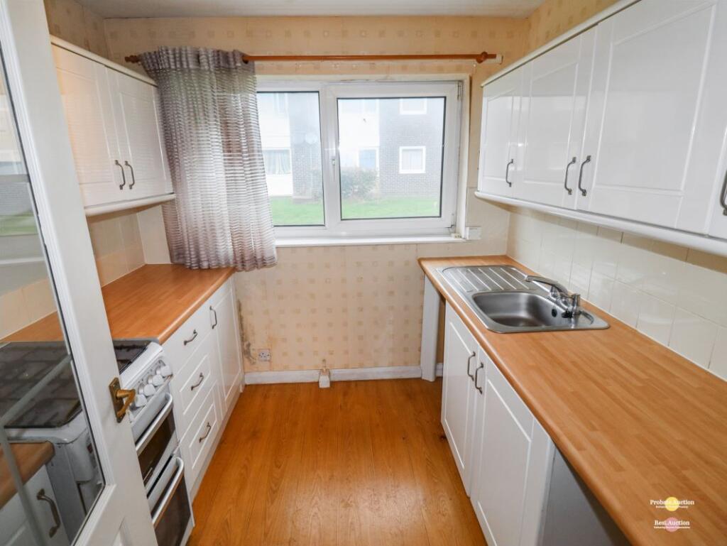 Additional image 5 of 33 Carperley Crescent, Denholme, Bradford, West Yorkshire, BD13 4BU