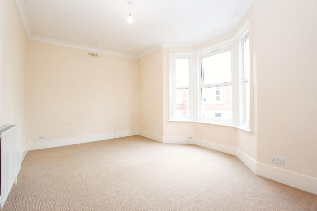 Apartment in Exeter, Polsloe - View 5