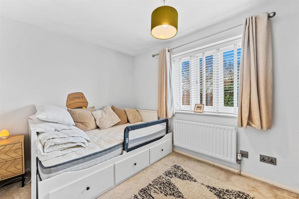 House in Northampton - More
