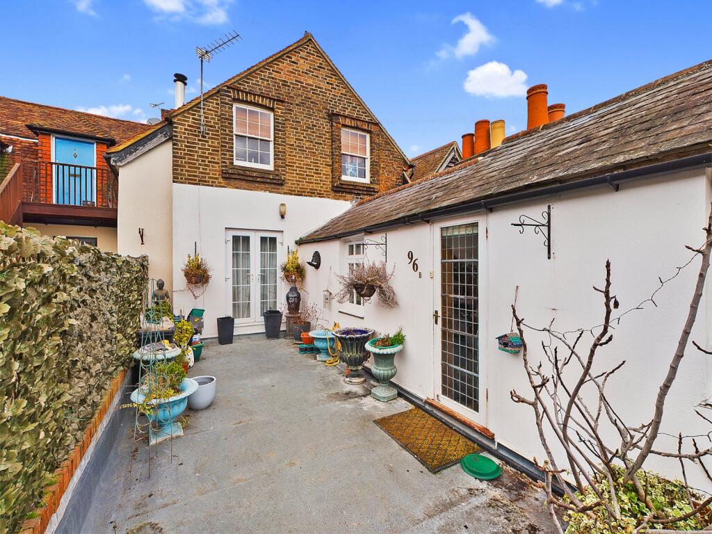 Main image of property: Chertsey, Surrey, KT16